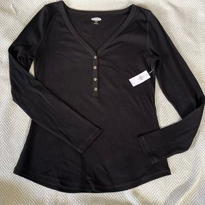 Old Navy Black Long Sleeve Thermal Vneck Henley Women’s size Medium